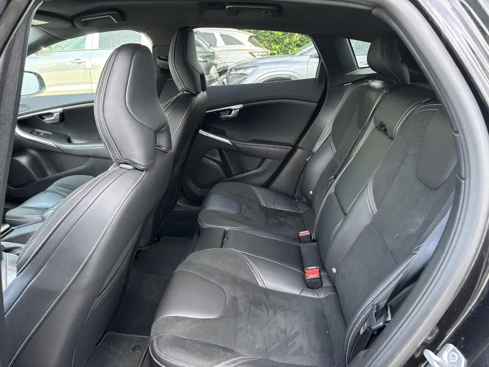 Volvo V40 1.5 T3 Polar+ Sport uit 2020, foto 12