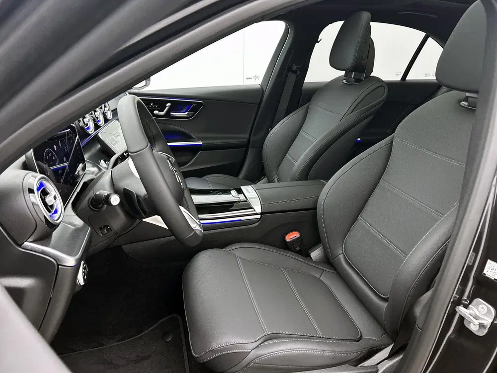 Mercedes-Benz C-Klasse 300 e Business Solution Luxury uit 2026, foto 4