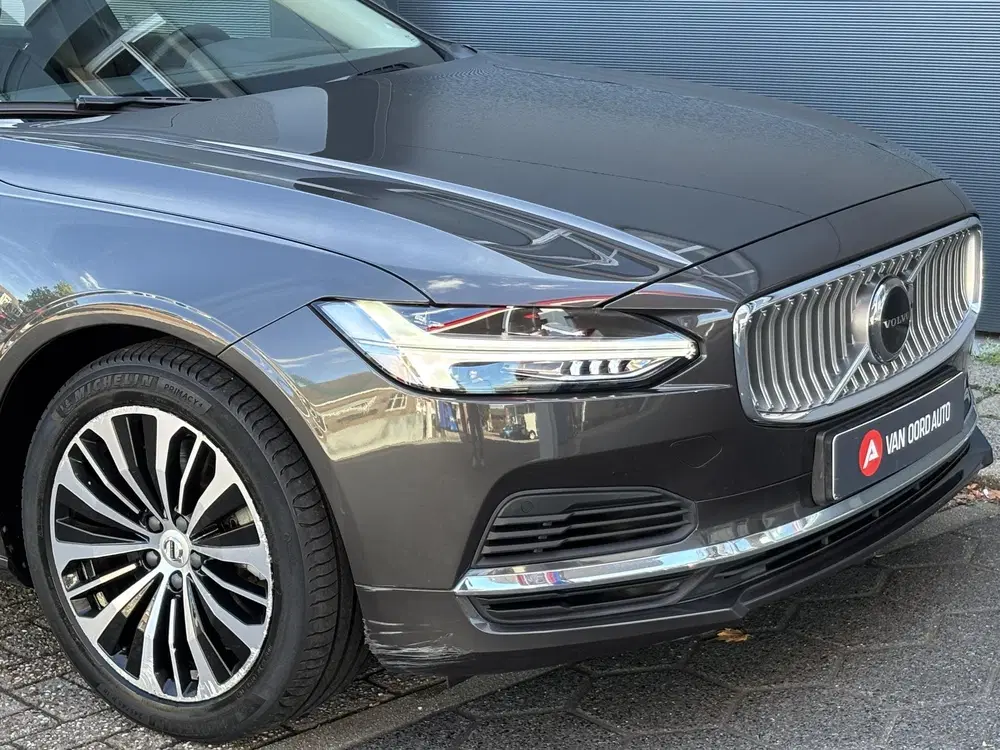 Volvo V90 2.0 T6 Hybrid AWD Essential Bright uit 2023, foto 15