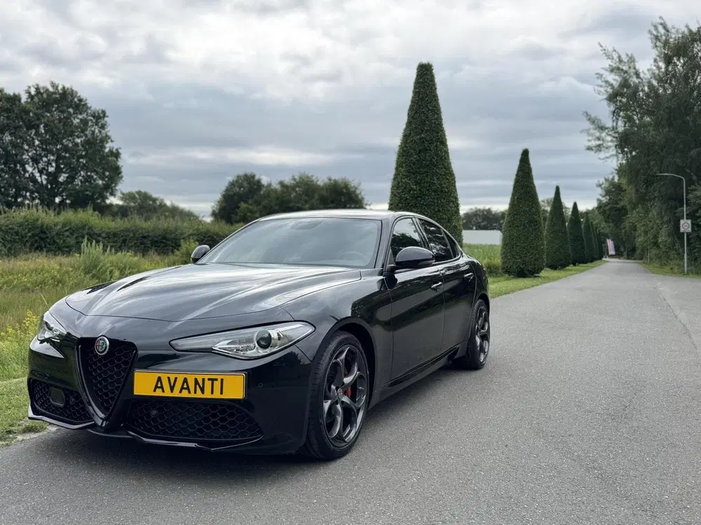 Alfa Romeo Giulia 2.0 T 310pk RWD uit 2022, foto 2