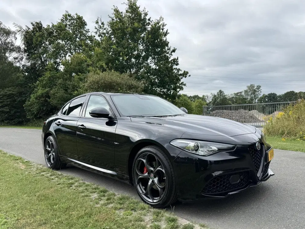 Alfa Romeo Giulia 2.0 T 310pk RWD uit 2022, foto 4