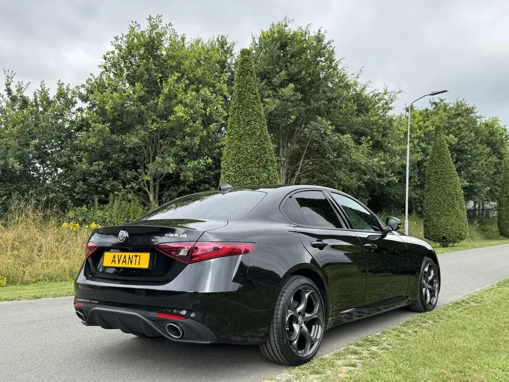 Alfa Romeo Giulia 2.0 T 310pk RWD uit 2022, foto 5