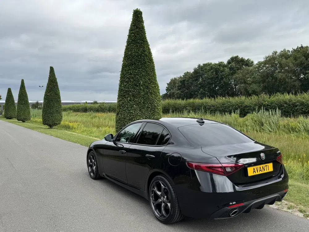 Alfa Romeo Giulia 2.0 T 310pk RWD uit 2022, foto 7