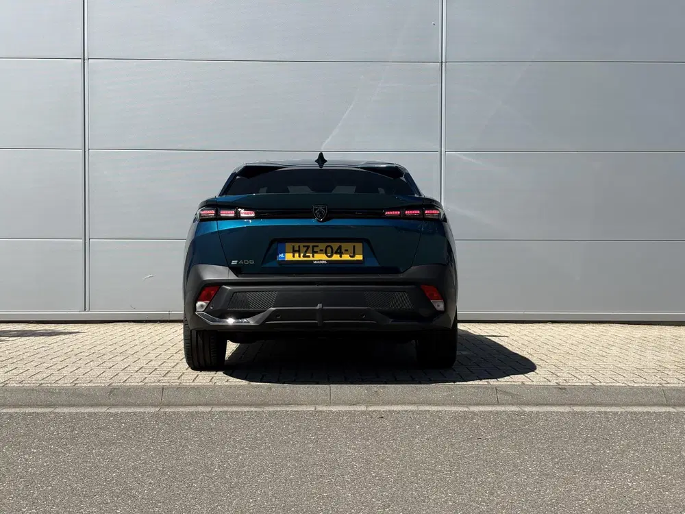 Peugeot 408 Allure 58 kWh uit 2025, foto 5