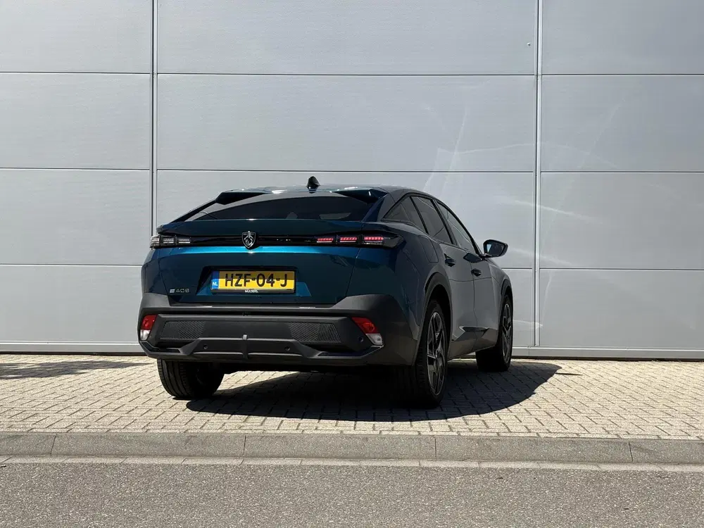 Peugeot 408 Allure 58 kWh uit 2025, foto 6
