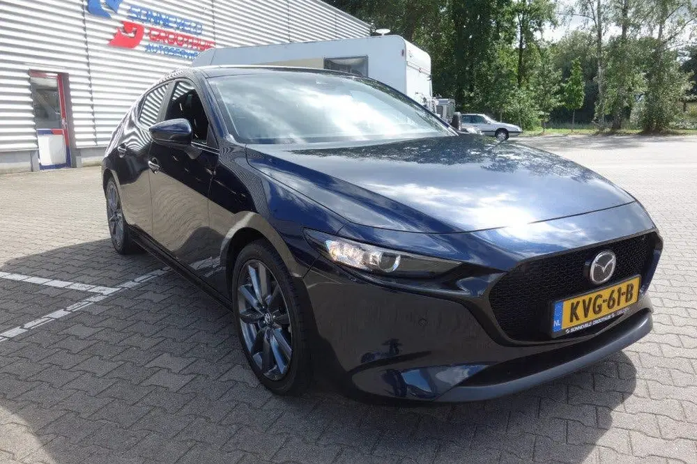Mazda 3 2.0 E-SA-G COMFORT uit 2021, foto 8