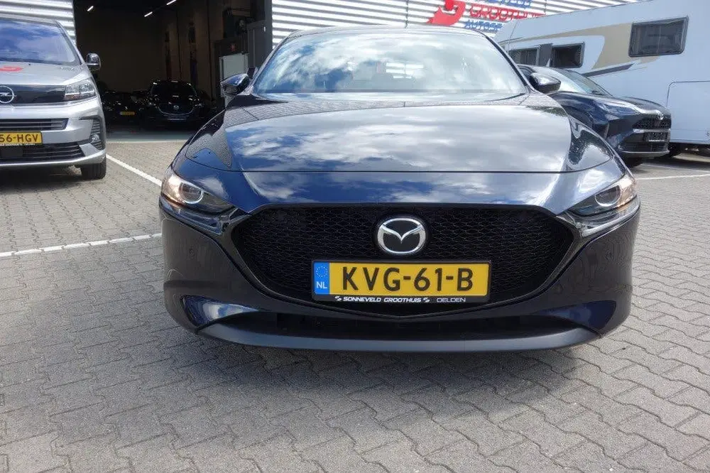 Mazda 3 2.0 E-SA-G COMFORT uit 2021, foto 9