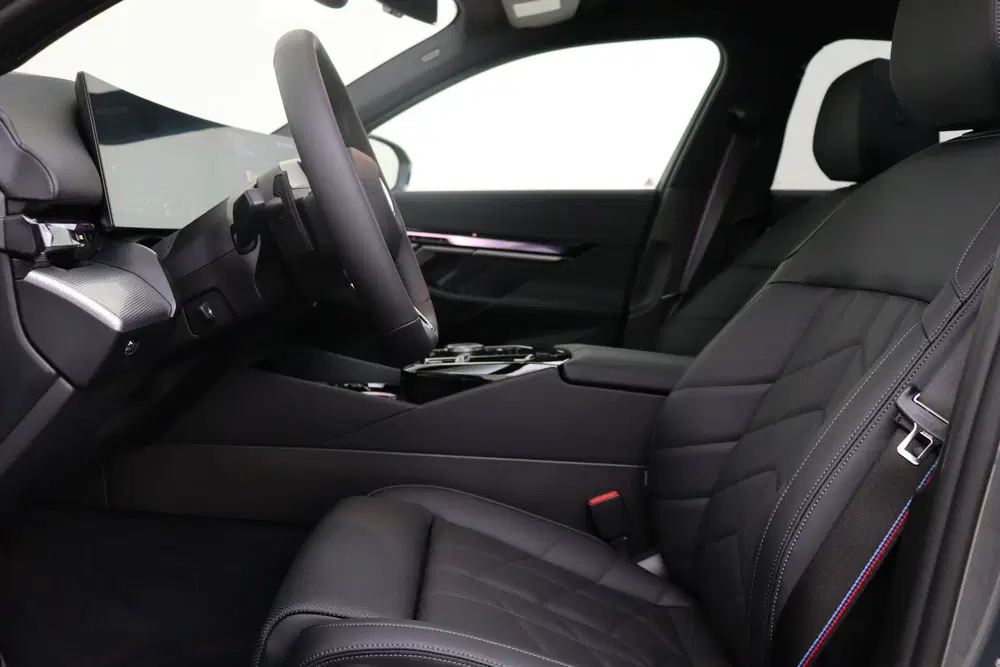BMW i5 eDrive40 M Sport uit 2026, foto 12
