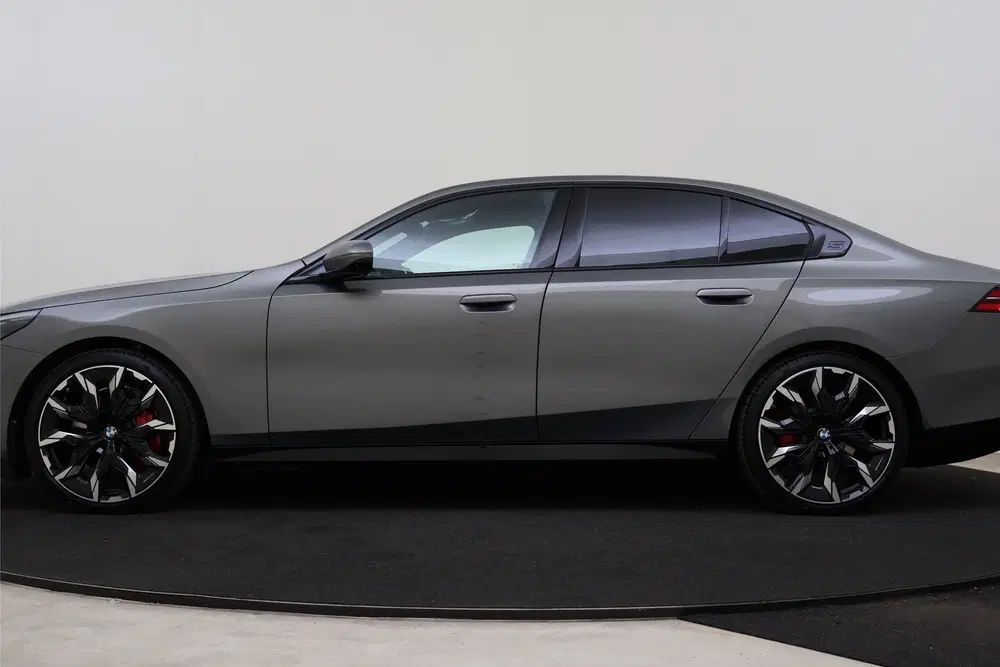 BMW i5 eDrive40 M Sport uit 2026, foto 14