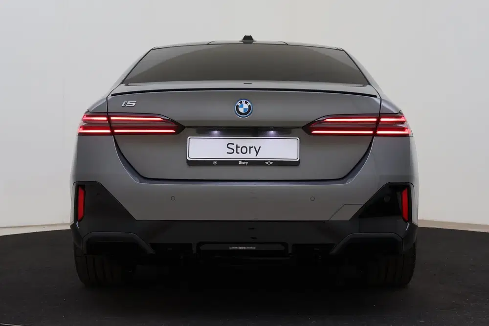 BMW i5 eDrive40 M Sport uit 2026, foto 5