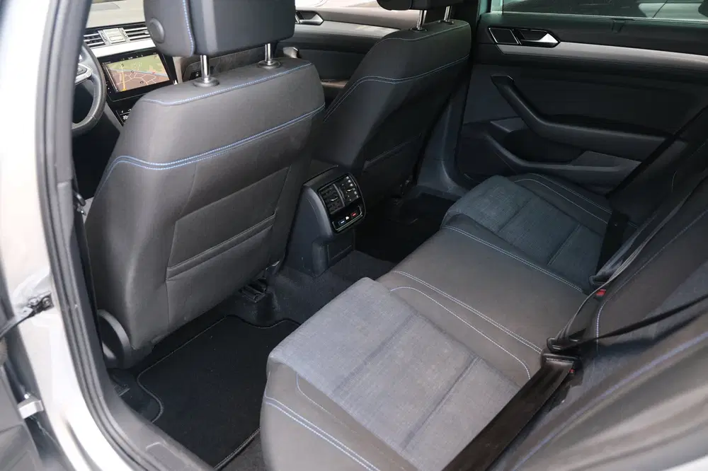 Volkswagen Passat 1.4 TSI PHEV GTE 218 PK Pano Trek Virtual uit 2020, foto 10