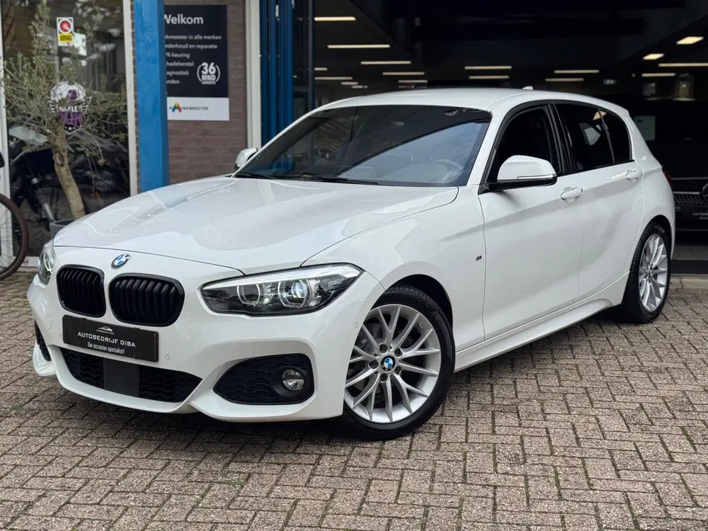 BMW 1-serie 118i M-Pakket 2019 WIT AUT NAVI CAMERA ACC uit 2019, foto 2