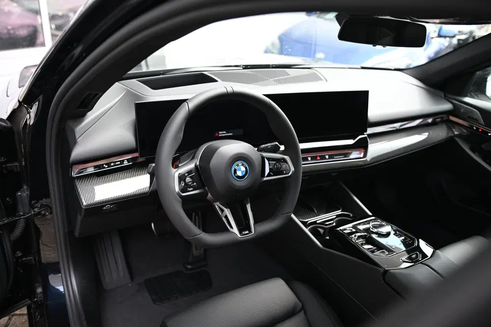 BMW i5 eDrive40 M Sport uit 2026, foto 4