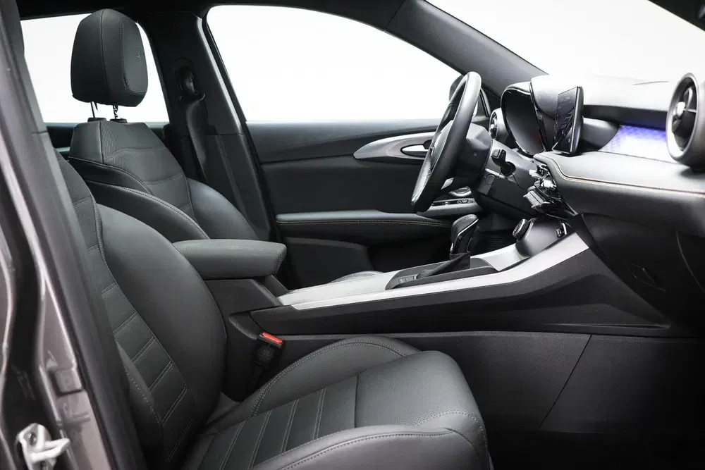 Alfa Romeo Tonale Veloce PANORAMADAK uit 2025, foto 4