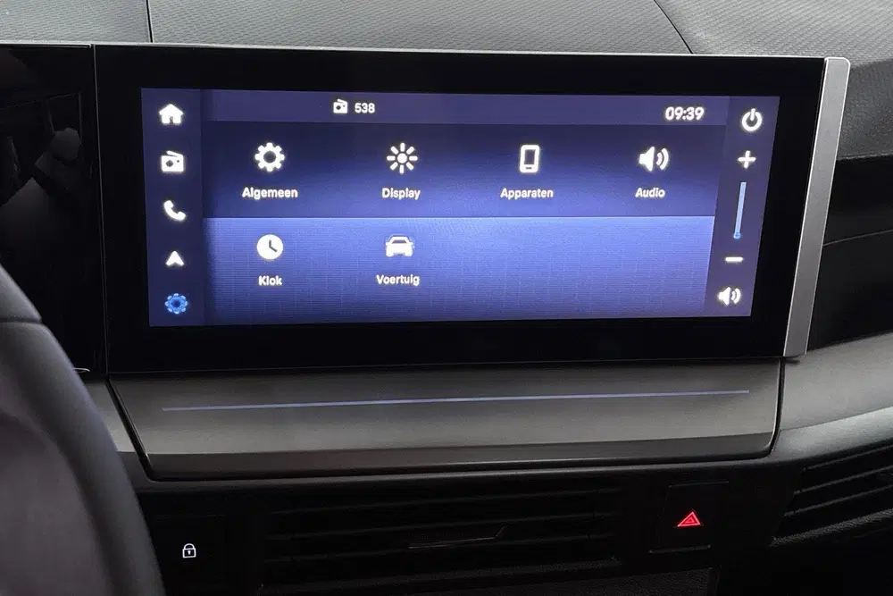 Opel Frontera Electric Edition 44 kWh Achteruitrijcamera uit 2025, foto 13