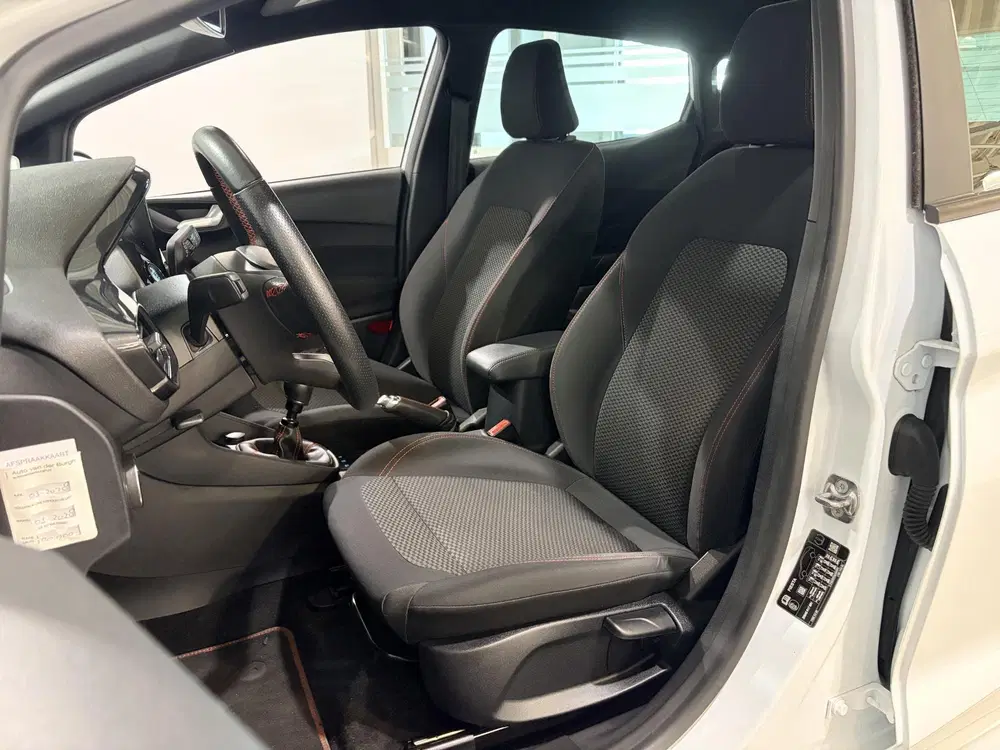 Ford Fiesta 95PK EcoBoost ST-Line uit 2021, foto 15