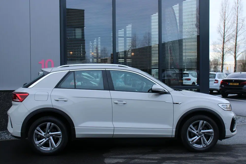 Volkswagen T-Roc 1.0 TSI R-Line uit 2024, foto 2