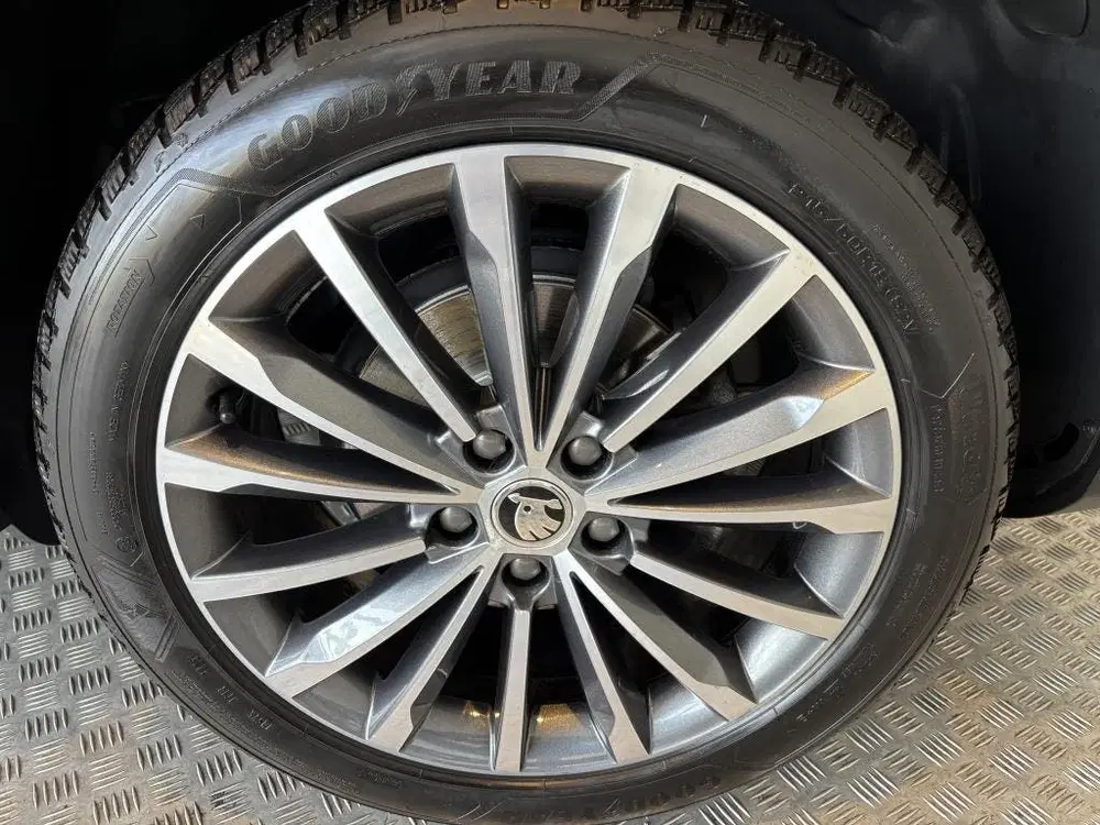 Skoda Karoq 1.0 TSI Business Edition Stoelverwarming uit 2021, foto 10