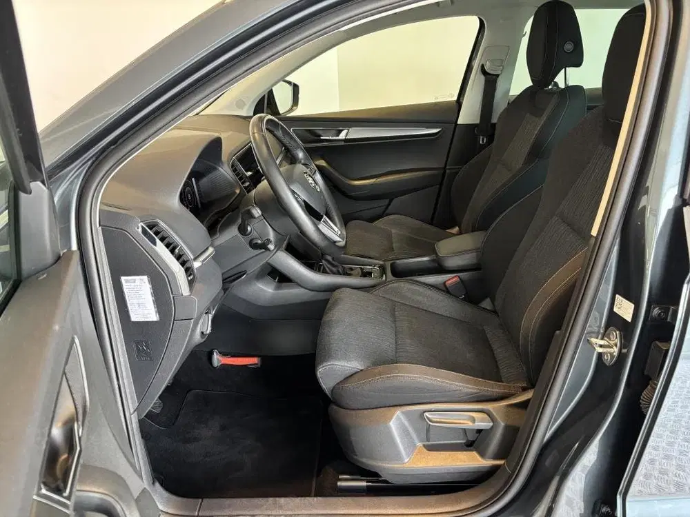 Skoda Karoq 1.0 TSI Business Edition Stoelverwarming uit 2021, foto 12