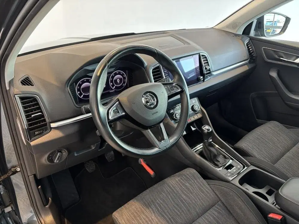 Skoda Karoq 1.0 TSI Business Edition Stoelverwarming uit 2021, foto 13