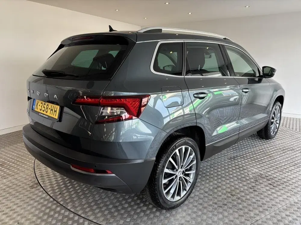 Skoda Karoq 1.0 TSI Business Edition Stoelverwarming uit 2021, foto 5