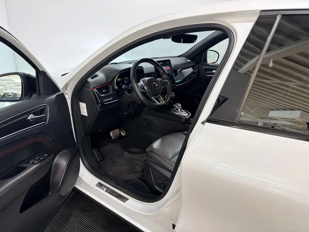 Renault Arkana 145PK E-Tech Hybrid R.S. Line Automaat uit 2021, foto 10