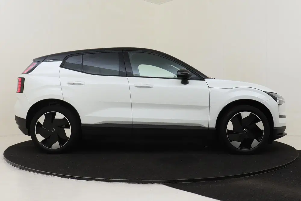 Volvo EX30 SINGLE MOTOR EXTENDED RANGE PLUS 69 kWh -H uit 2025, foto 13