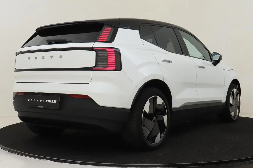 Volvo EX30 SINGLE MOTOR EXTENDED RANGE PLUS 69 kWh -H uit 2025, foto 3