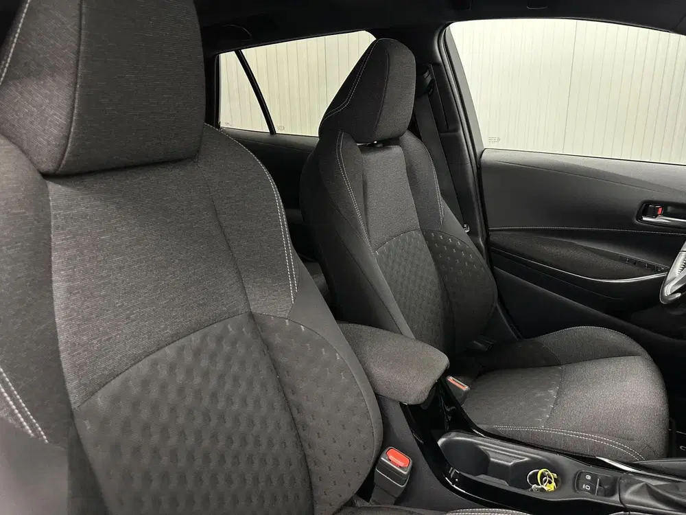 Toyota Corolla Hybrid 140 Active CAMERA CARPL uit 2023, foto 13