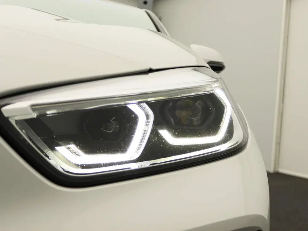 BMW 1-serie 5-deurs 118i High Executive uit 2020, foto 6