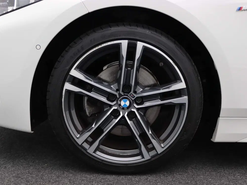 BMW 1-serie 5-deurs 118i High Executive uit 2020, foto 8