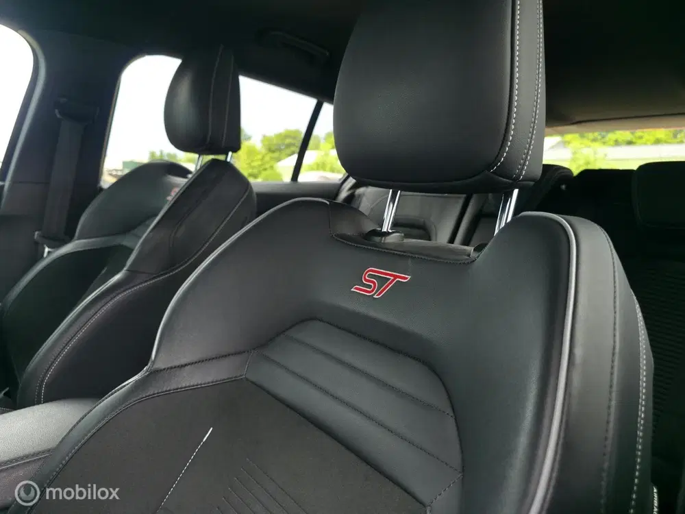 Ford Focus 2.3 EcoBoost ST-3 uit 2020, foto 8