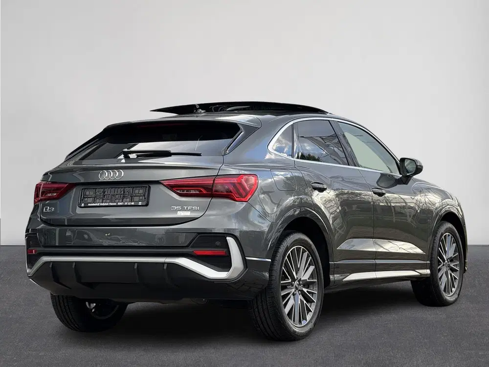 Audi Q3 35 TFSI Automaat S Edition uit 2024, foto 2