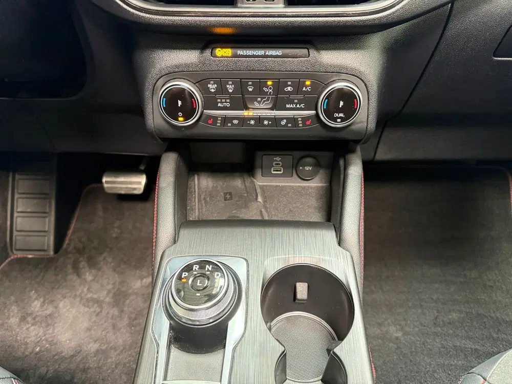 Ford Kuga 2.5 PHEV ST-Line X I Panoramadak I Winterp uit 2023, foto 9