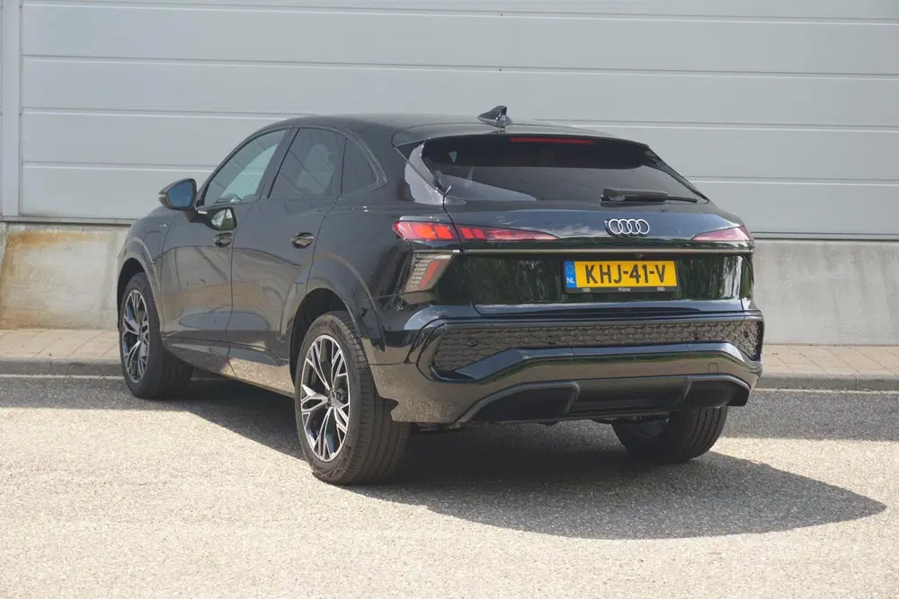 Audi Q3 1.5 e-hybrid 272pk S edition uit 2026, foto 10