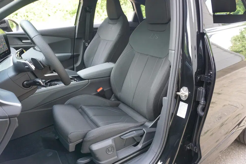 Audi Q3 1.5 e-hybrid 272pk S edition uit 2026, foto 4