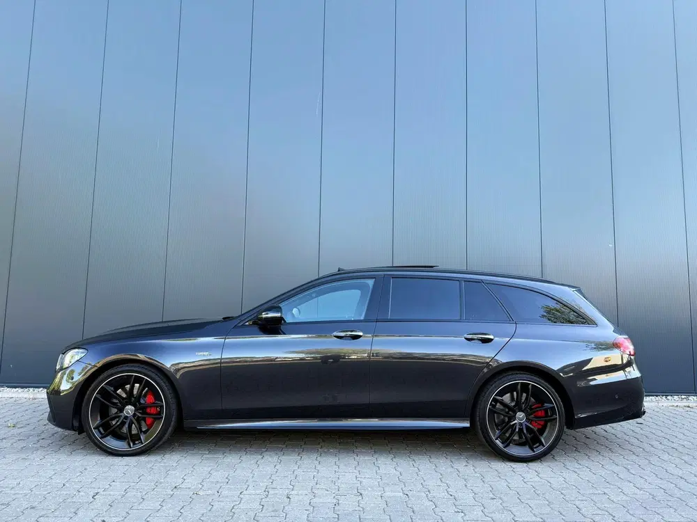 Mercedes-Benz E-Klasse AMG 53 4MATIC airmatic uit 2023, foto 3