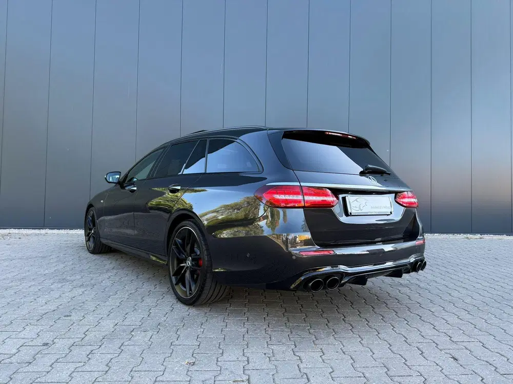 Mercedes-Benz E-Klasse AMG 53 4MATIC airmatic uit 2023, foto 6