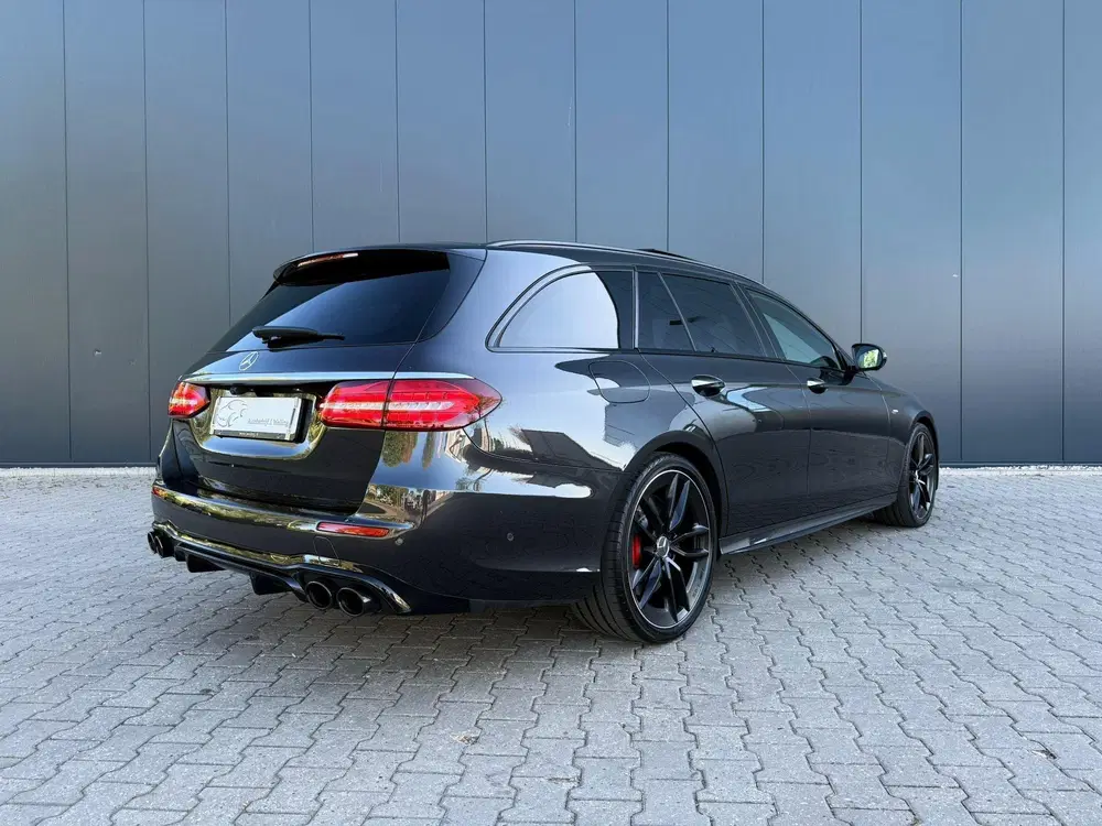 Mercedes-Benz E-Klasse AMG 53 4MATIC airmatic uit 2023, foto 9