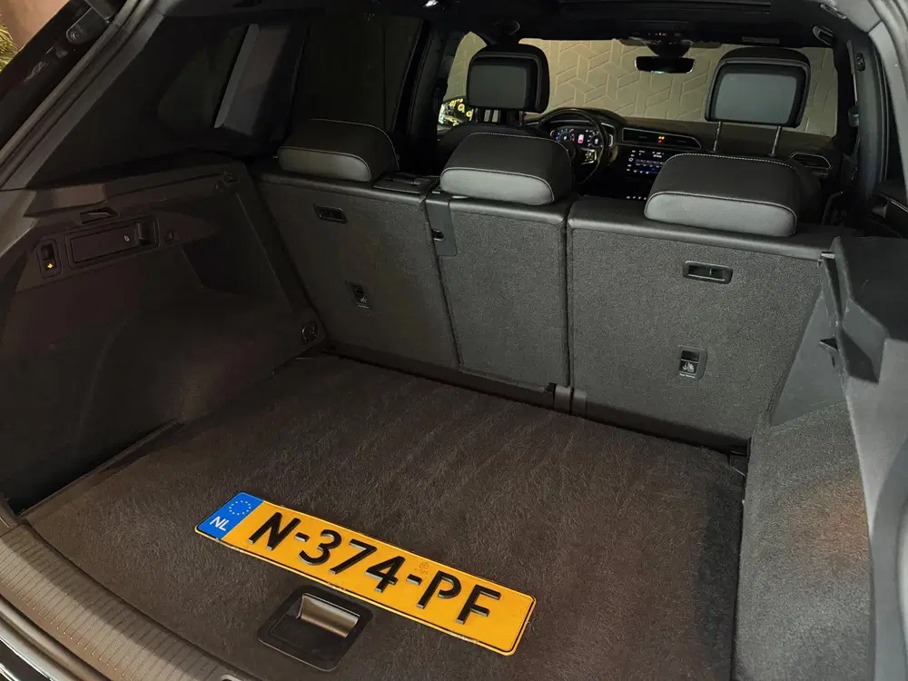 Volkswagen Tiguan 2.0 TSI 4Motion uit 2019, foto 11