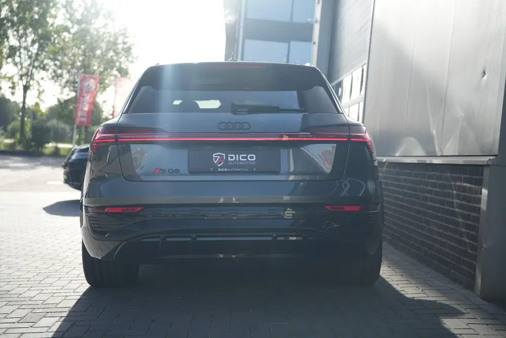 Audi SQ8 Quattro 115 kWh 503 pk uit 2024, foto 5