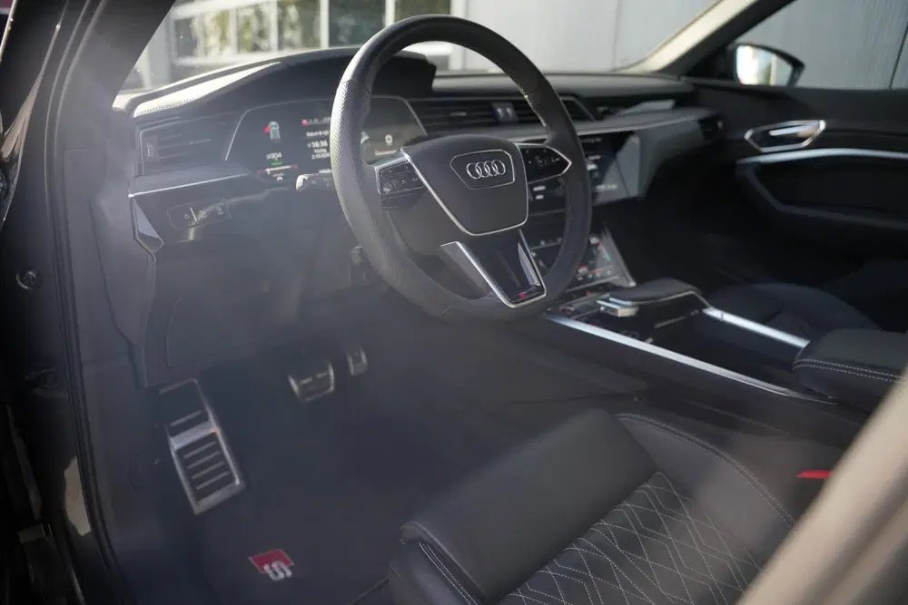 Audi SQ8 Quattro 115 kWh 503 pk uit 2024, foto 6