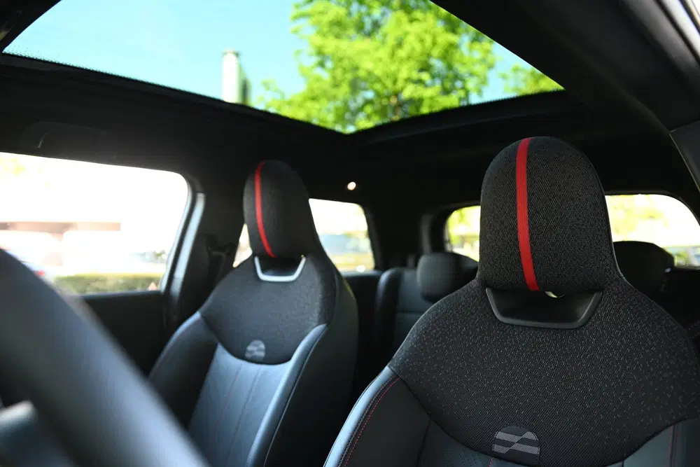 Mini Hatchback Cooper E uit 2026, foto 6