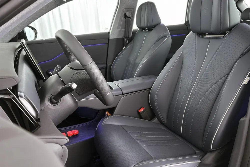 Voyah Courage Business Edition 80 kWh uit 2026, foto 6