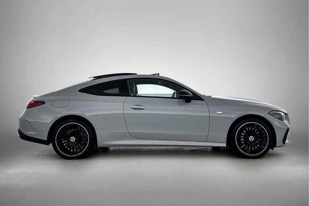 Mercedes-Benz CLE CLE Coupé 300 e AMG Plug-In Hybride uit 2024, foto 13
