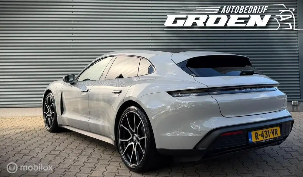 Porsche Taycan Sport Turismo 79 kWh PANO uit 2022, foto 12