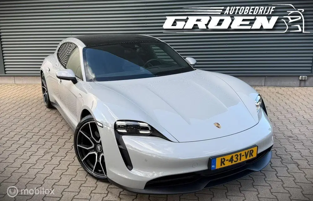 Porsche Taycan Sport Turismo 79 kWh PANO uit 2022, foto 3