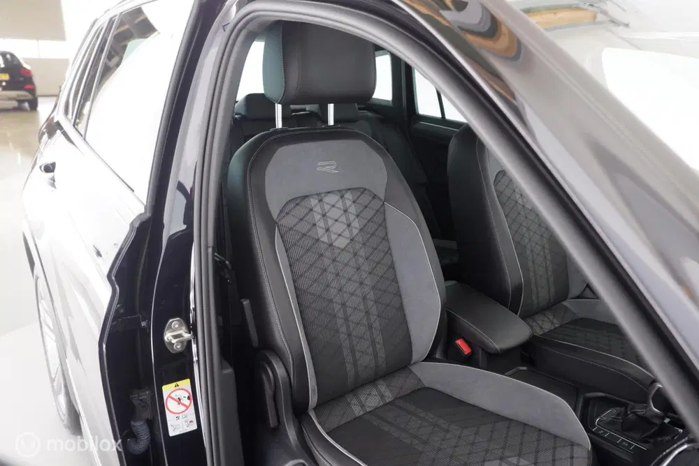 Volkswagen Tiguan 1.5 TSI 150PK Automaat R-Line Business pan uit 2023, foto 9