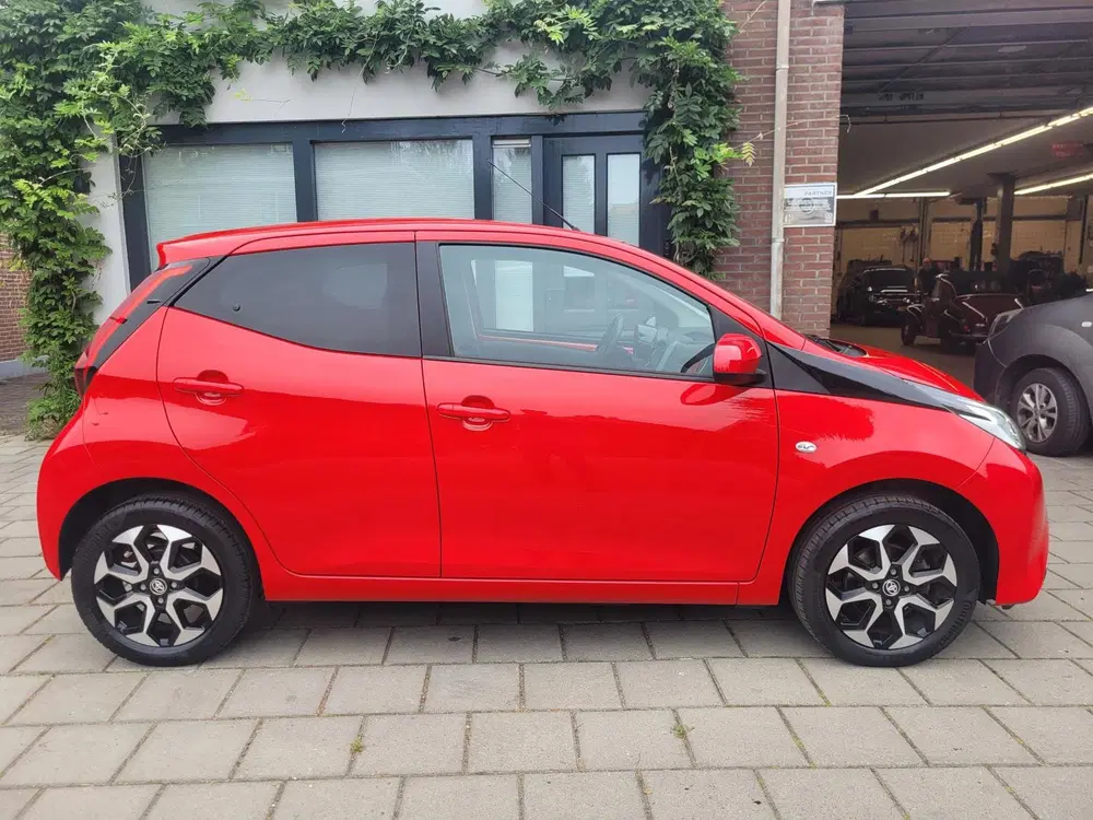 Toyota Aygo 1.0 VVT-i x-joy uit 2021, foto 4