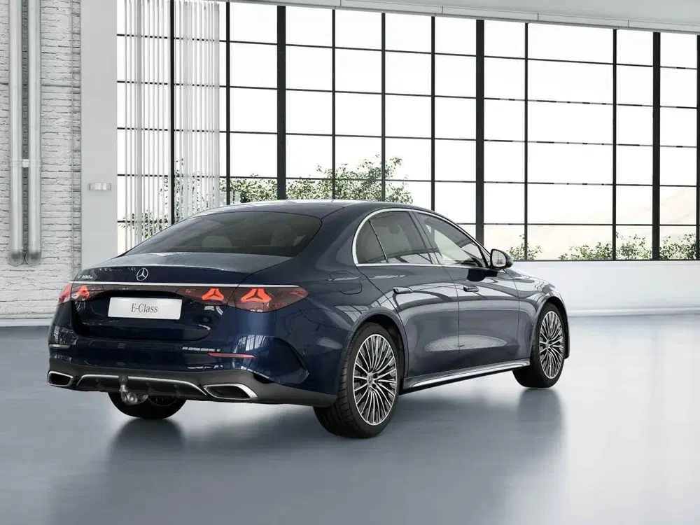 Mercedes-Benz E-Klasse 300 e Business Solution AMG uit 2026, foto 2